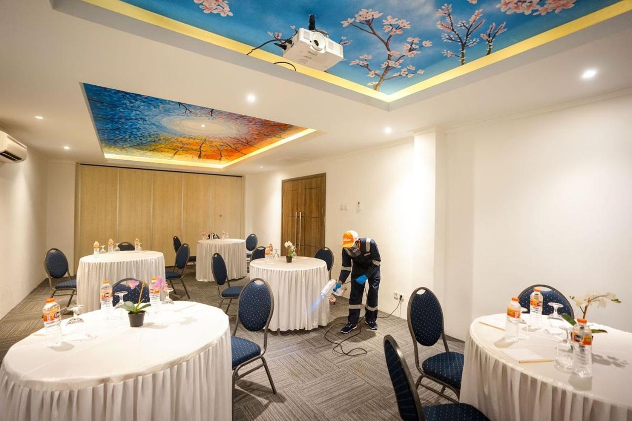 Kaloka Airport Hotel Sumbawa Besar Luaran gambar