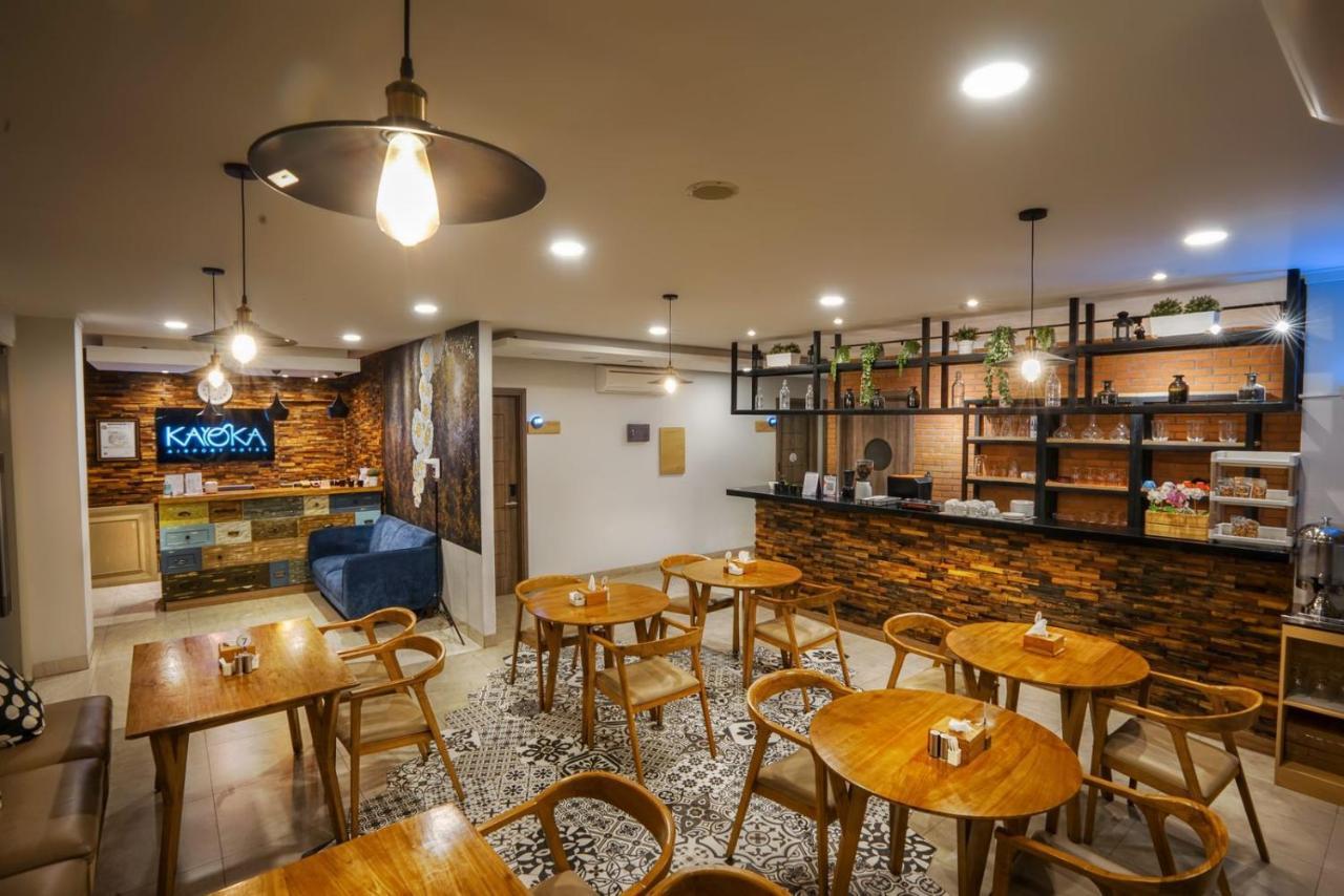 Kaloka Airport Hotel Sumbawa Besar Luaran gambar